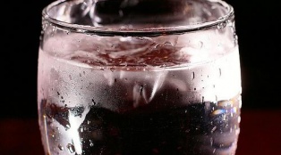 Как сделать ледяной стакан для напитков